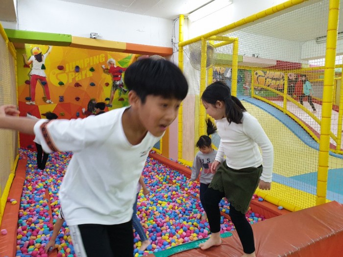 1571121551055-11.jpg